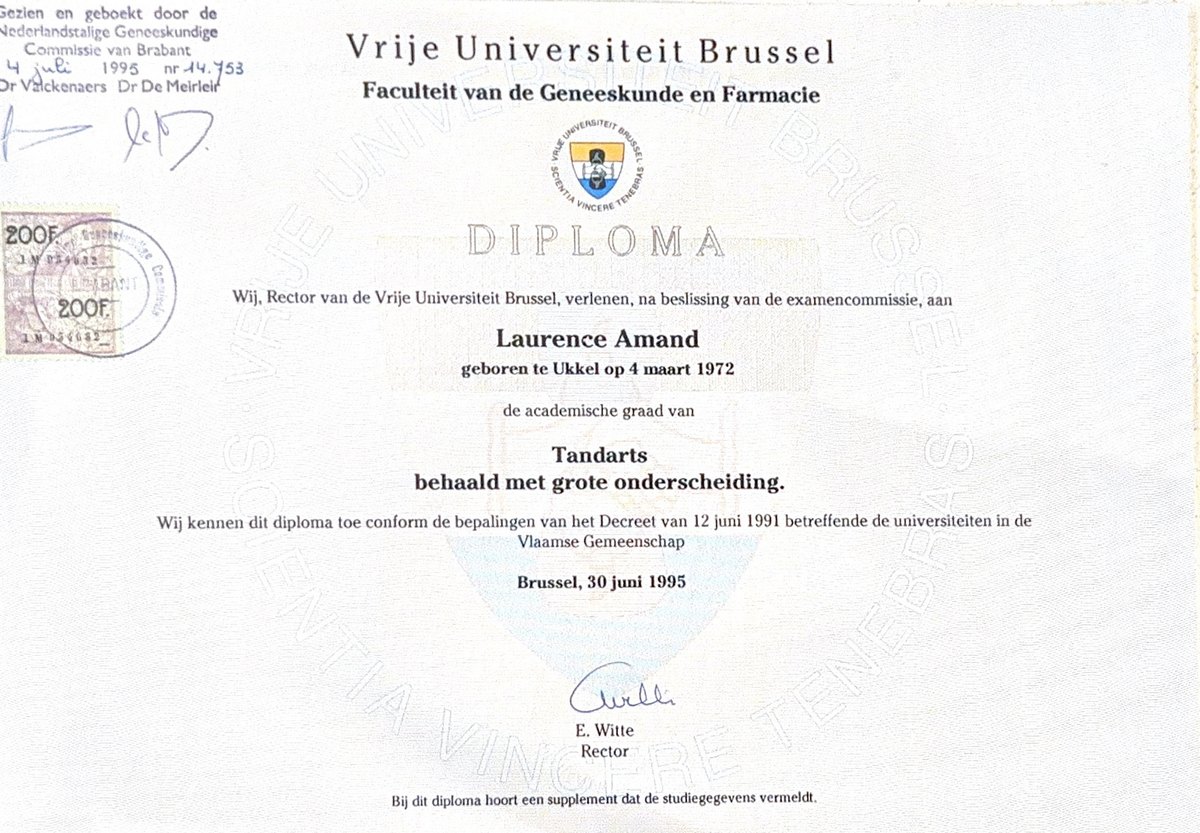 Diploma tandarts, Vrije Universiteit Brussel, 30 juni 1995, behaald met grote onderscheiding